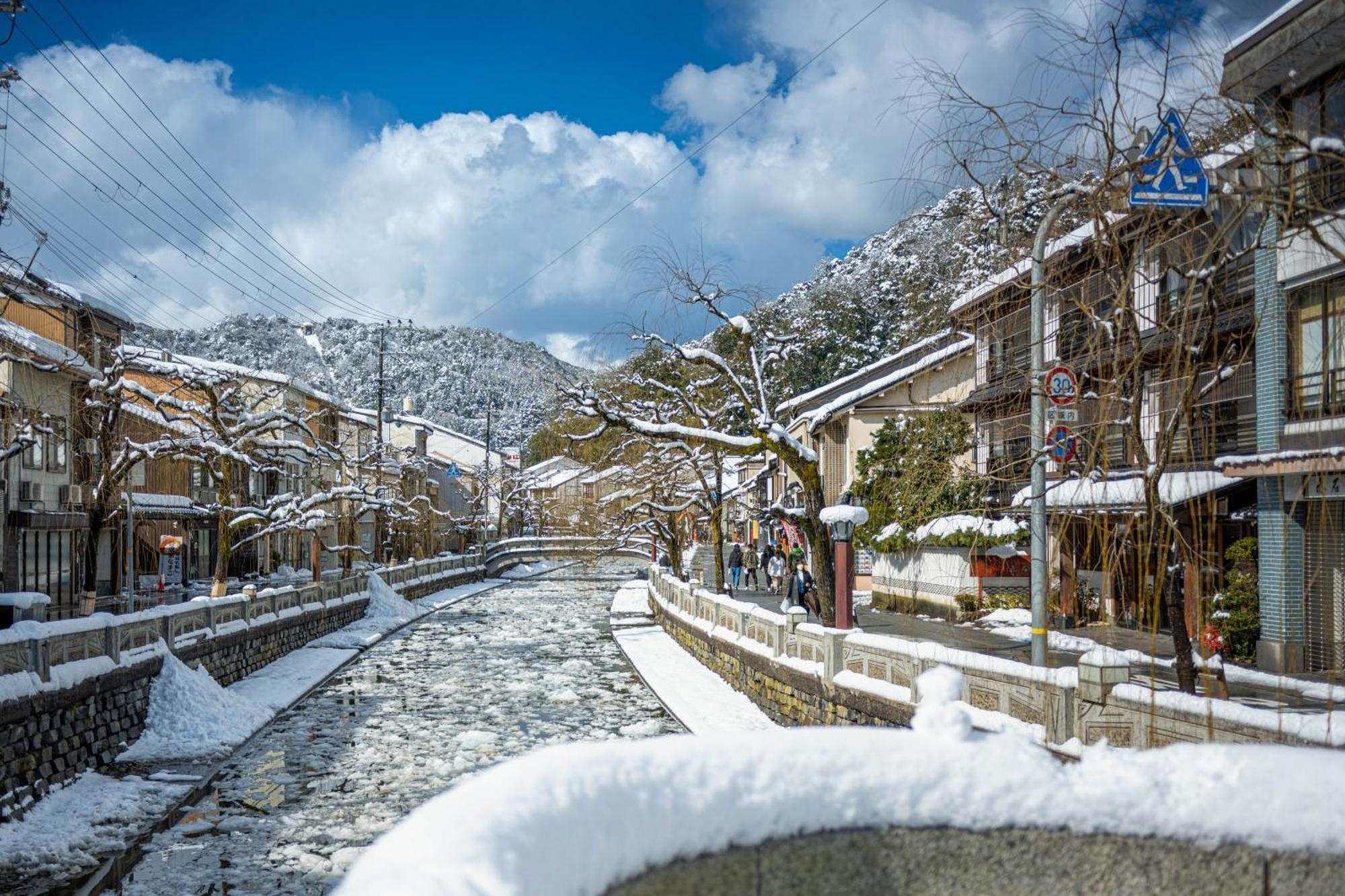 Mikuniya Hotel Toyooka  Exterior photo